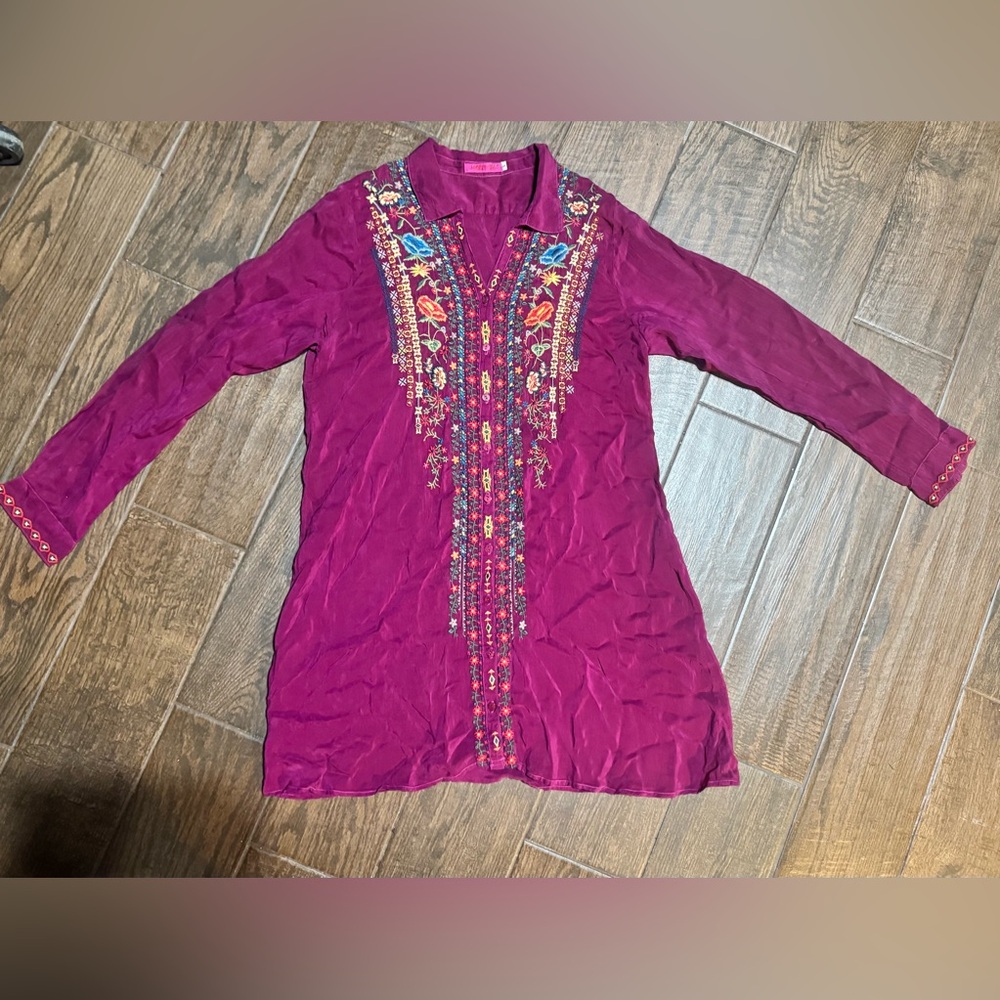 Johnny Was Joulette wine color tunic sz S Great Condition.